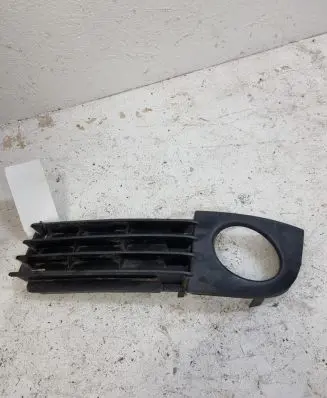 Audi A6 S6 C5 4B Front bumper lower grill