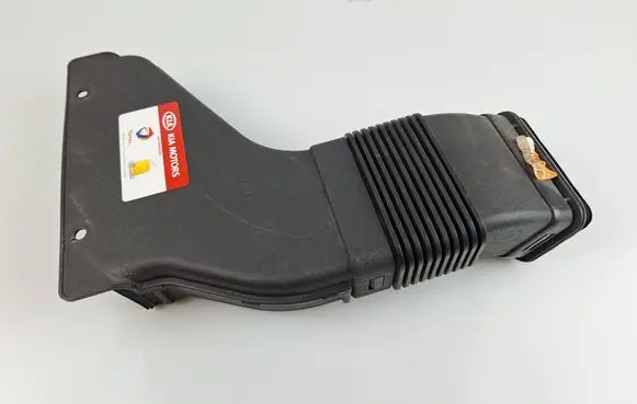 KIA Sorento Air intake duct part 28210C5100