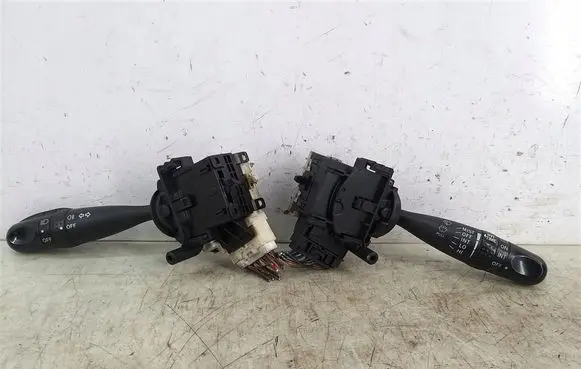 Toyota Corolla E120 E130 Indicator stalk 173647