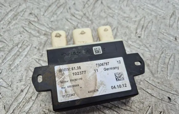 BMW 5 F10 F11 Tailgate/trunk control unit/module 7306797 61357306797