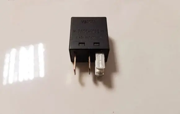 Volvo XC90 Other relay 9441161 TYCO-A4001-X40