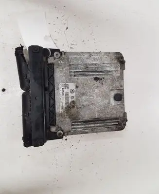 Volkswagen Golf VI Engine control unit/module 03L907309 0281015029 1039S30090