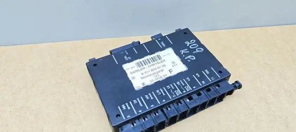 Mercedes-Benz CLK A209 C209 Seat control module A2118200126