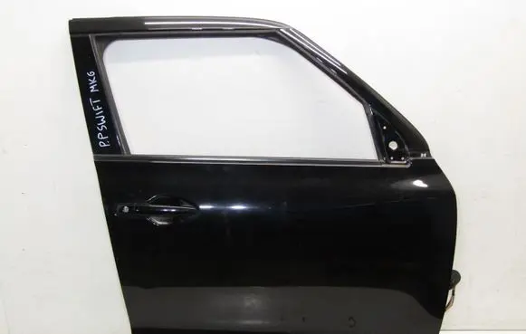 Suzuki Swift III Front door 