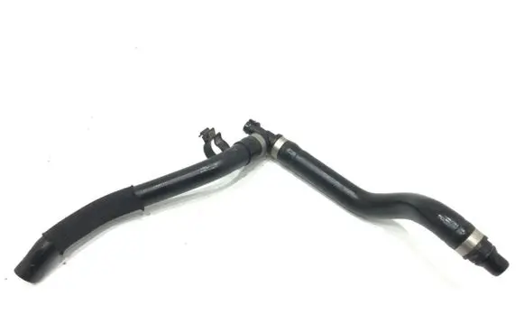 Engine coolant pipe/hose