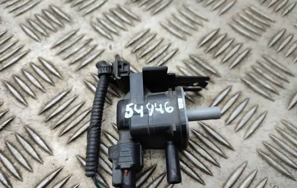 Toyota RAV 4 (XA40) Turbo solenoid valve 9091012276