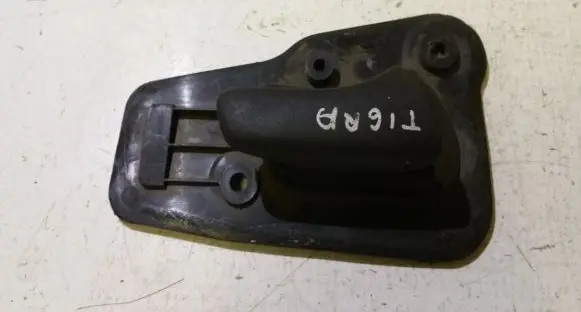 Opel Tigra A Rear door interior handle 90482368rh