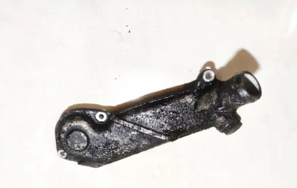 Audi A4 S4 B5 8D Engine coolant pipe/hose 059121121A