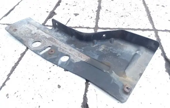 Opel Insignia A Engine splash shield/under tray 13280107