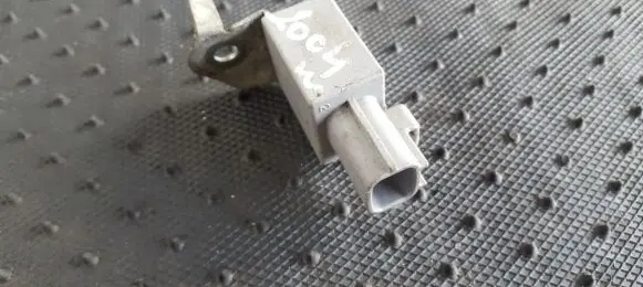 Toyota Avensis T220 Sensor 9008088003