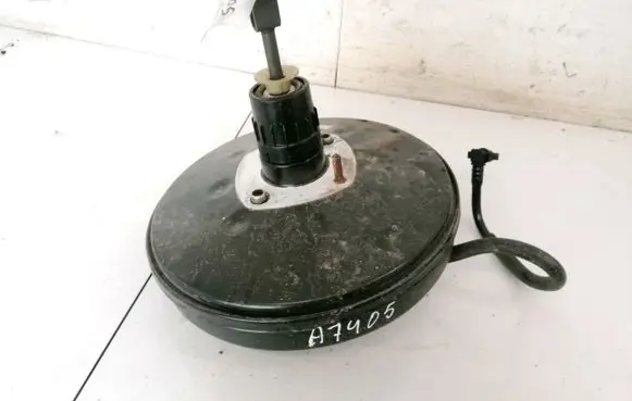 Renault Megane II Brake booster 8200453735