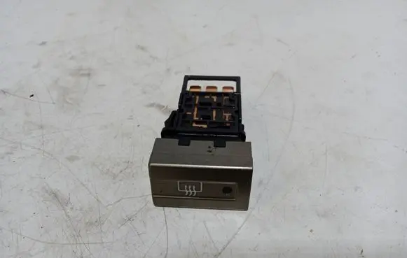 Windscreen/window heater switch