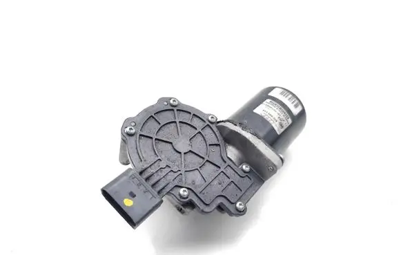 Audi Q2 - Wiper motor 81C955119 443122439017