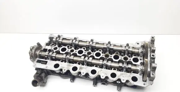 Volvo V70 Engine head 31104738 8642842 8658358