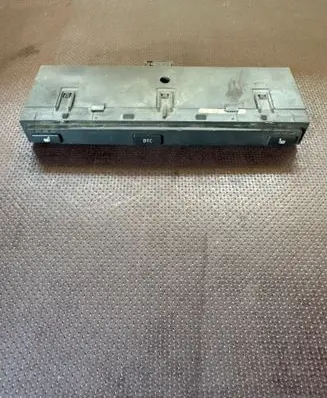 BMW 5 E60 E61 Seat heating switch 9134019 8963247
