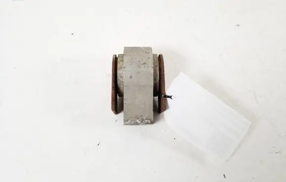 Mercedes-Benz C W204 Rear differential mounting bracket A2043500215