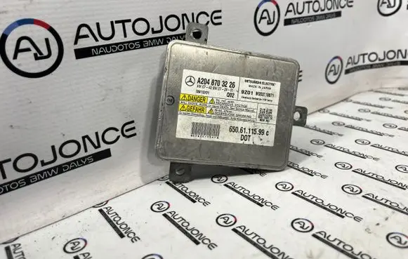 Mercedes-Benz C W204 Xenon control unit/module A2048703226