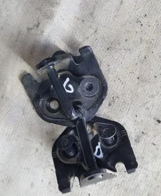 Ford Galaxy Front door lock loop/hook striker 6G91R21982FB