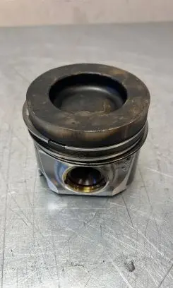 Volkswagen Crafter Piston 81l97a12