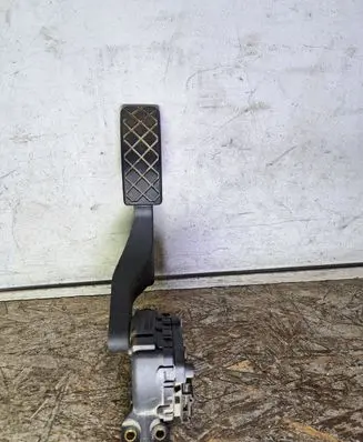 Volkswagen Golf IV Accelerator throttle pedal IJI721503J