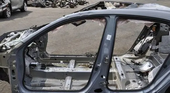 Honda Civic X Pillar (middle) 