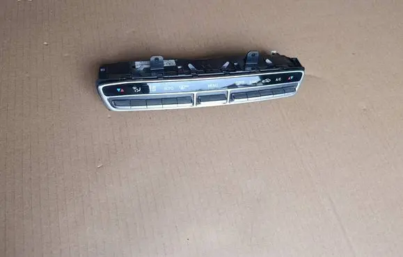Mercedes-Benz E AMG W213 Climate control unit A2139059807 0000393147 A2C1600310101