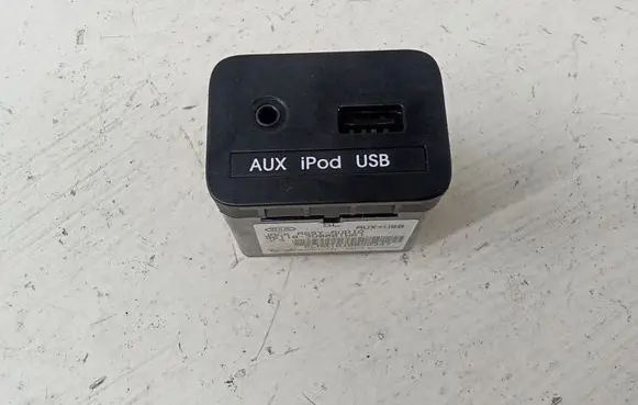 KIA Sportage AUX in-socket connector 961103W000