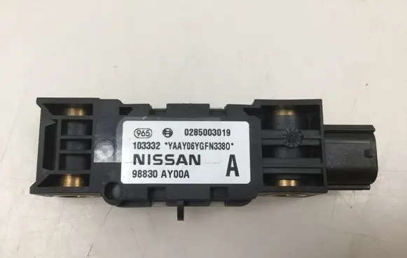 Nissan Micra Airbag deployment crash/impact sensor 9883AY00A
