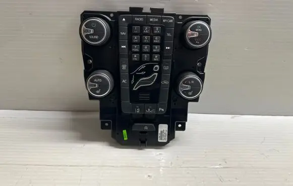 Volvo V40 Climate control unit 31288103
