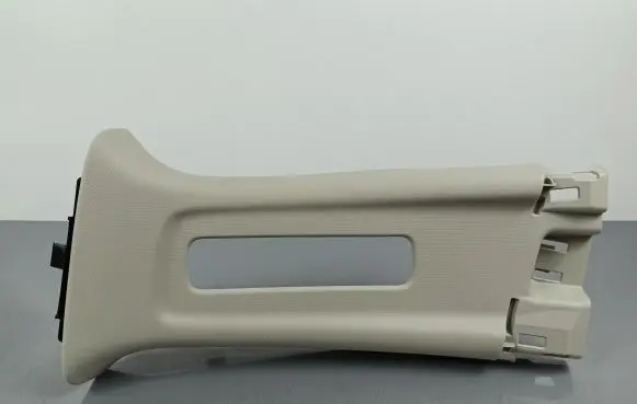 Honda HR-V (B) pillar trim (top) 841613M0J0120