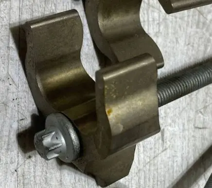 Mini One - Cooper F56 F55 Fuel Injector clamp holder