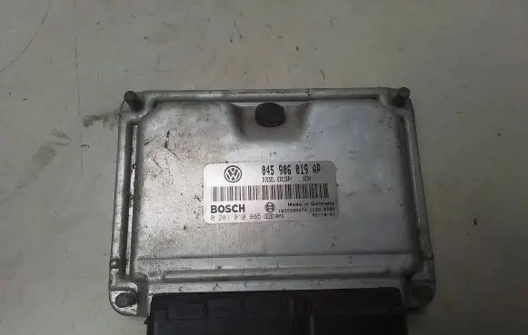 Volkswagen Polo Engine control unit/module 045906019AP 1039S00474 0281010865