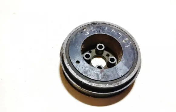 Volkswagen Golf IV Crankshaft pulley 038105243