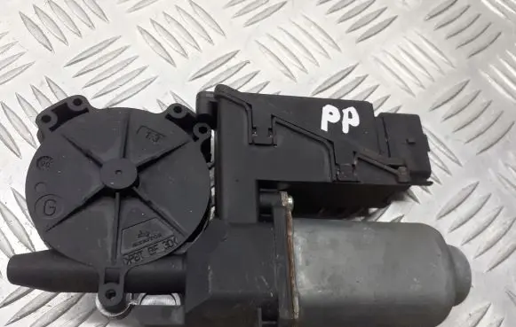 Renault Laguna II Vent window/glass motor 
