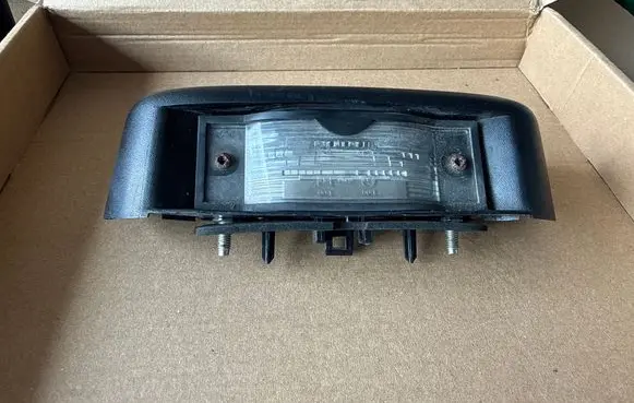 Opel Vivaro Number plate light 8200434687 93854773