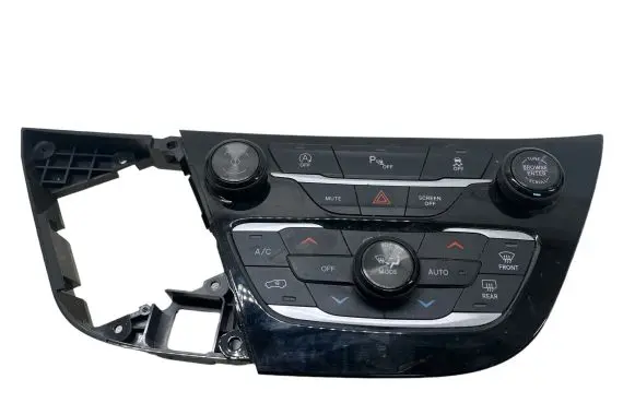 Chrysler Pacifica Climate control unit P6EV471X8AB T3267201350