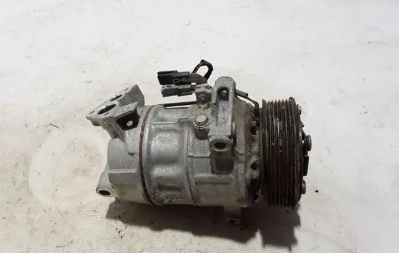 Renault Scenic IV - Grand scenic IV Air conditioning (A/C) compressor (pump) 926001268R