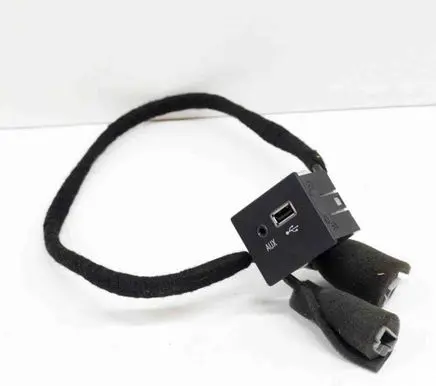 Maserati Ghibli AUX in-socket connector 670009770