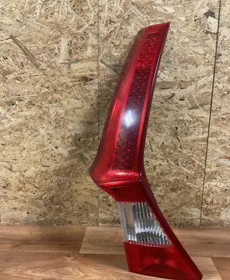 Volvo V70 Tailgate rear/tail lights 164391