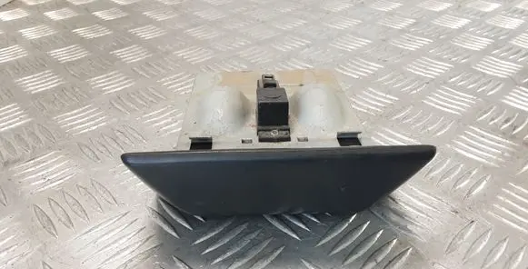 Ashtray (front)