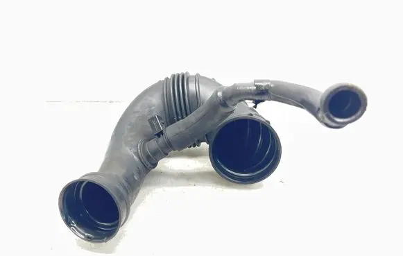 Mercedes-Benz C W203 Turbo air intake inlet pipe/hose A6460940297