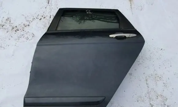 Honda FR-V Rear door melynos