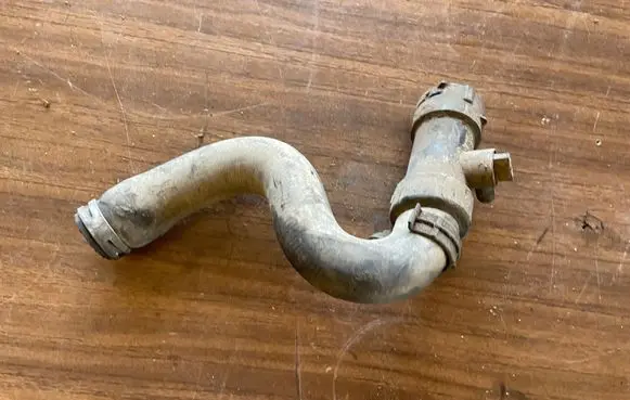 Mercedes-Benz C W203 Engine coolant pipe/hose