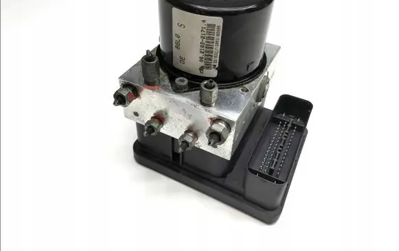 Suzuki Swift II ABS Pump 06210221714 06210964033
