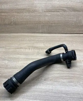 BMW 1 E81 E87 Engine coolant pipe/hose 7796869 7525641