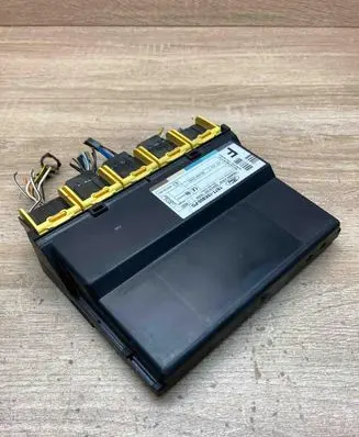 Ford Focus Comfort/convenience module 1S7T15K600FD 5WK48730F