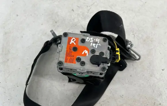 Citroen DS4 Front seatbelt 98026077XX
