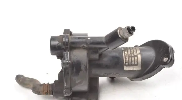 Ford Mondeo MK IV Vacuum pump 93BB2A451AC