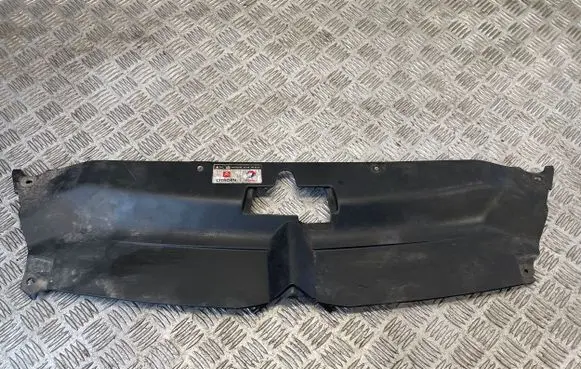 Radiator trim