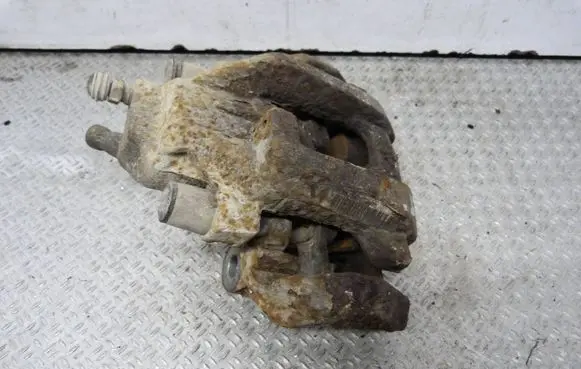 Mercedes-Benz R W251 Rear brake caliper